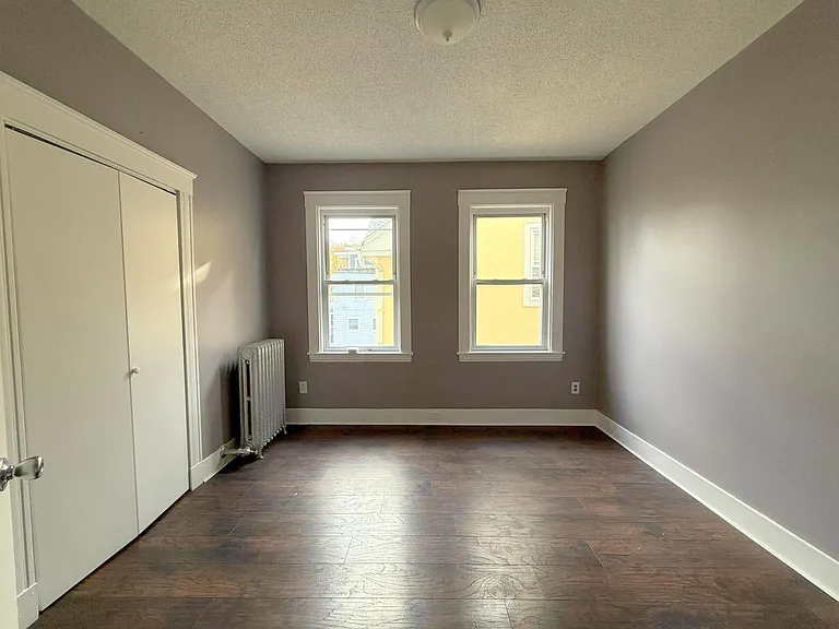 196 Sherman St #1 — Photo 6