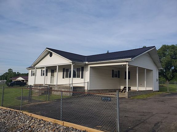 2nd image of 3414 Main St E