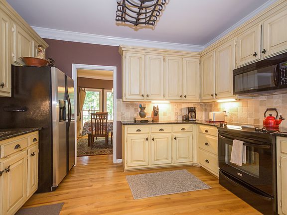 4th image of 2511 Marthagem Ct