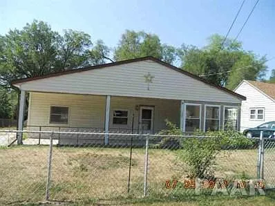 5204 W Katherine Ave photo 1