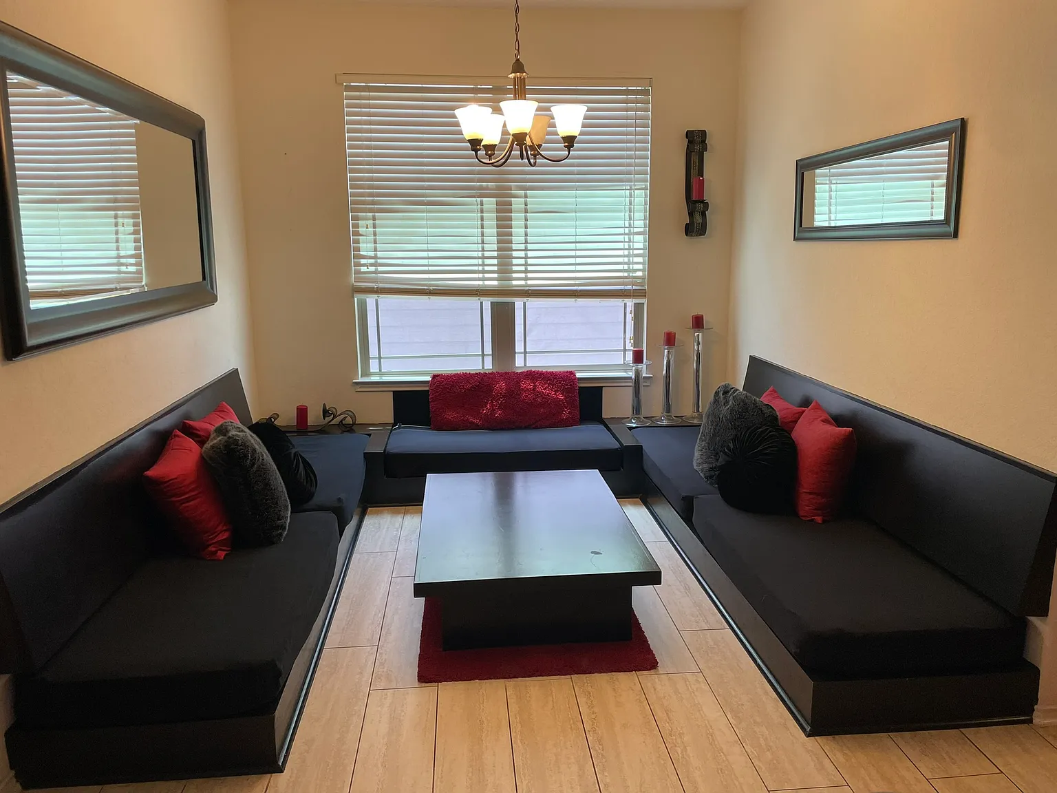 5 bed, 2.5 bath, 2510 sqft, $5,400 — Photo 1