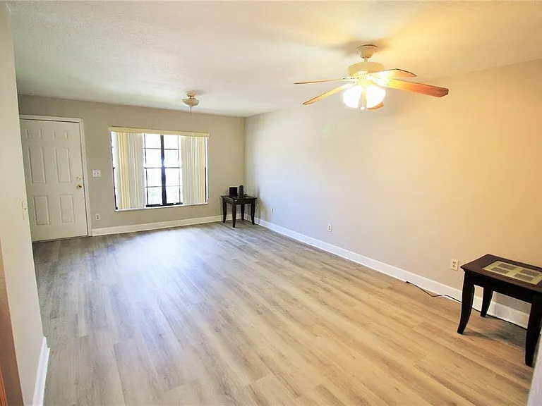 7446 Wynnewood Sq #190 — Photo 6