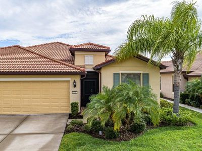 325 Mystic Falls Dr, Apollo Beach, FL, 33572