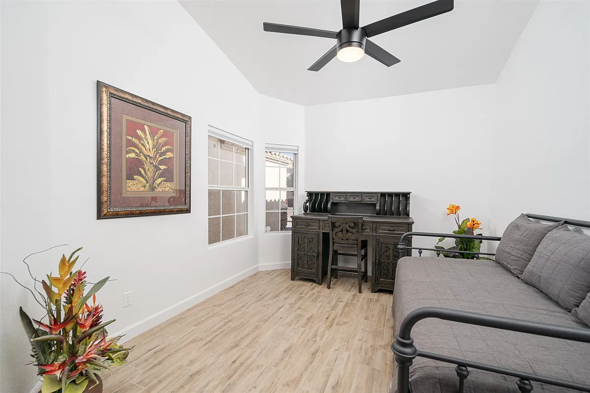 3 bed, 2152 sqft, $3,100 — Photo 4