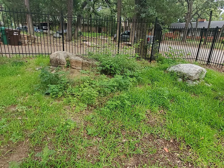 1815 Greenwood Dr — Photo 16