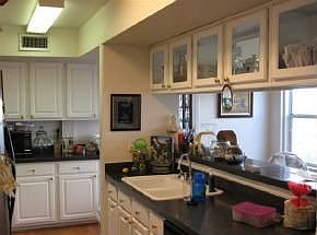 5th image of 277 Amelia Dr