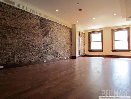 Rented by Bellmarc Realty | media 15