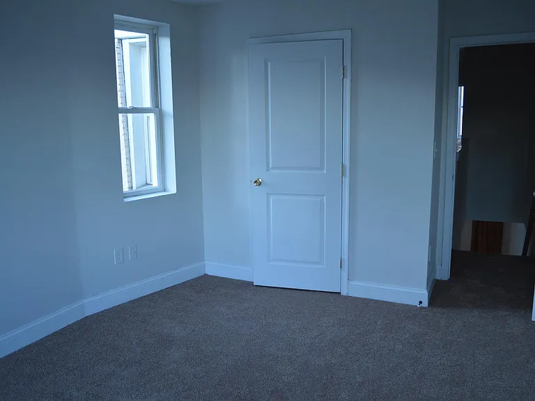 1705 E Lanvale St — Photo 6