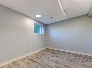 2739 Lorraine Cir, Geneva, IL 60134