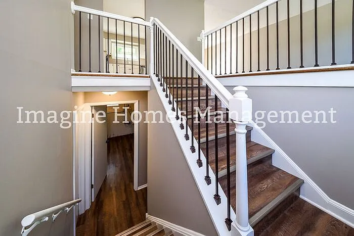 9421 Fairfield Dr — Photo 4