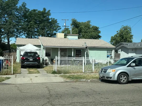 1517 N Millbrook Ave, Fresno, CA 93703