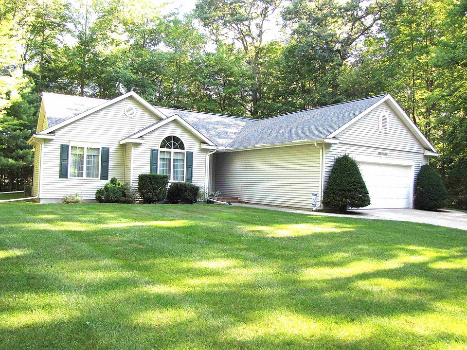 1st image of 139 E Hickory Ridge Dr