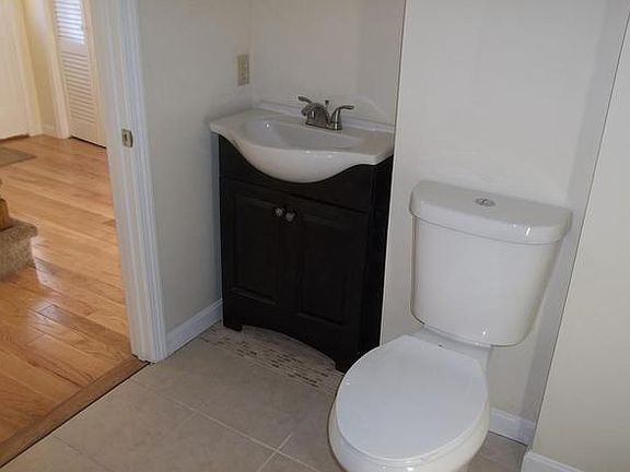 3rd image of 51 Casablanca Ct