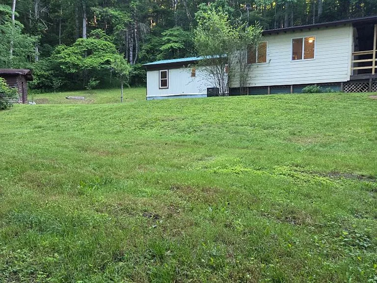 431 Joe Mountain Rd — Photo 1