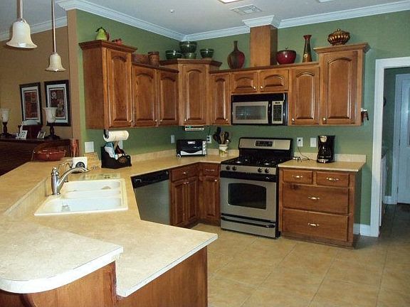 3rd image of 531 Sugar Plum St
