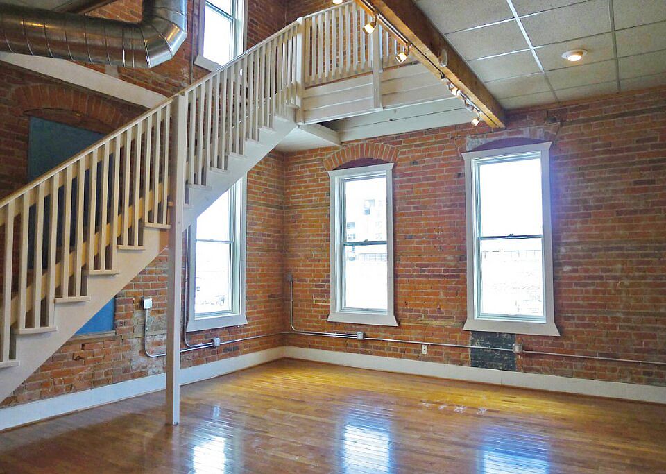 1st image of 2699 Guoin St #202