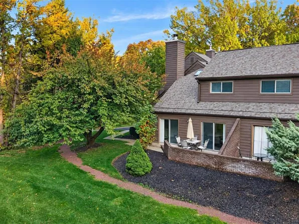1 Yacenda Drive #D, Morris Plains Boroug, NJ 07950