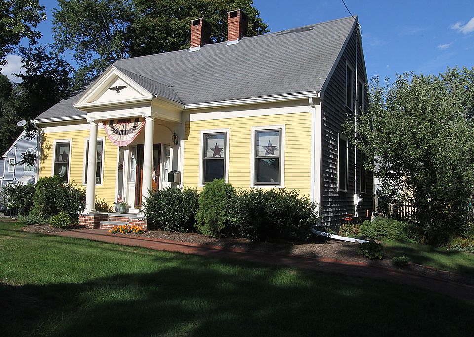 1st image of 301 N Franklin St