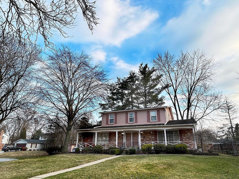 1st image of 19285 Jeffrey Ln