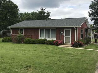 610 Howell Rd, Wellford, SC 29385