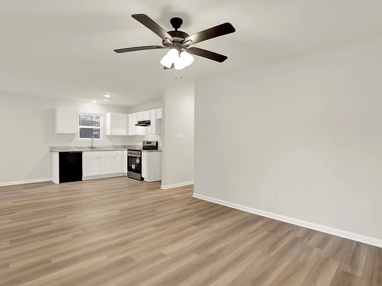 4443 Suncrest Dr — Photo 13