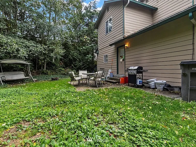 1179 NE Nittney Ln — Photo 14