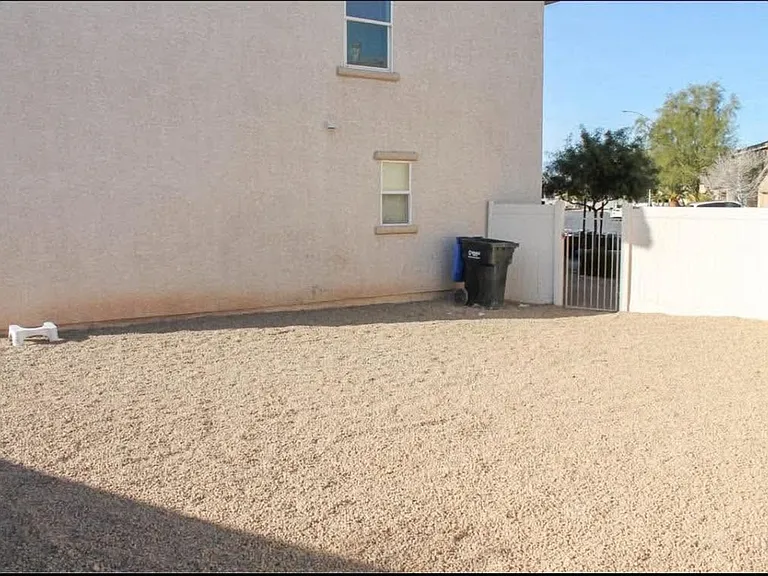 1729 Ronzard Ave — Photo 14