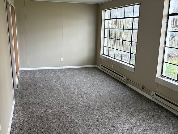 5th image of 609 S Maguire St APT C