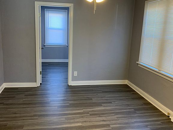 5th image of 2945 Hilleman Ave