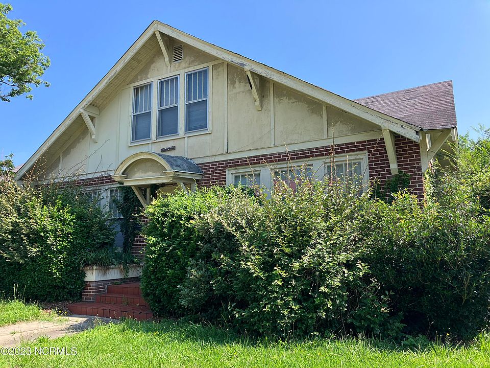 311 E Main Street, Mount Olive, NC 28365 | Zillow