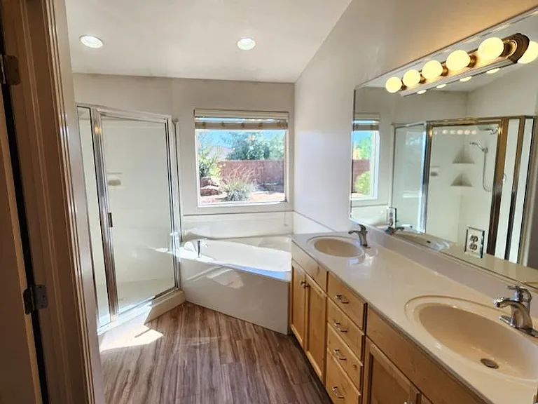 1630 E 2450 S #216 — Photo 21