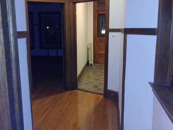 3rd image of 5919 W Midway Park #3E