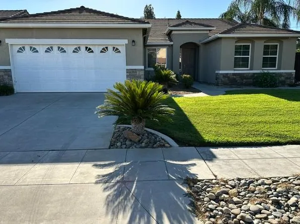 1387 S Karen Ave, Fresno, CA 93727
