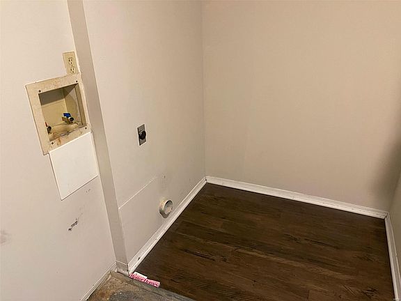 5th image of 4333 Sunridge Dr APT C