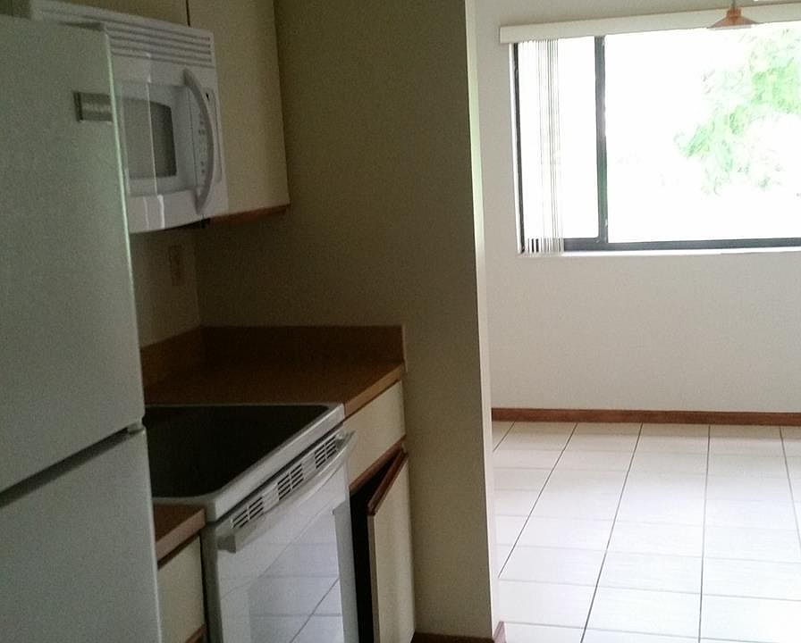 2nd image of 8020 NW 15th Mnr