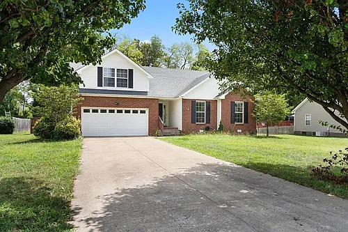 3868 Benjamin Dr Photo 1