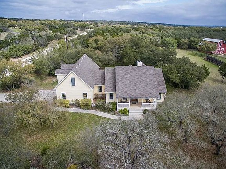 967 Falconwood Dr - Property Image