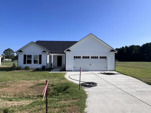 231 Lotus Ave, Smithfield, NC 27577