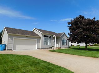 23401 Arbor Pointe Dr, South Bend, IN 46628