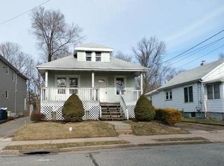 779 Nassau St, North Brunswick, NJ 08902