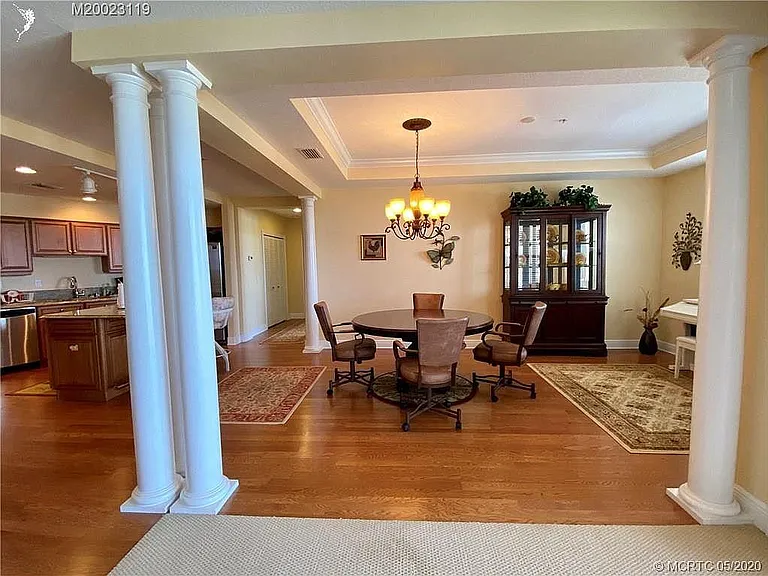 3744 NE Indian River Dr #B-302 — Photo 2