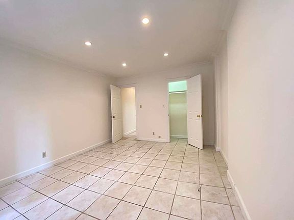 2nd image of 109 E 89th St APT 5F