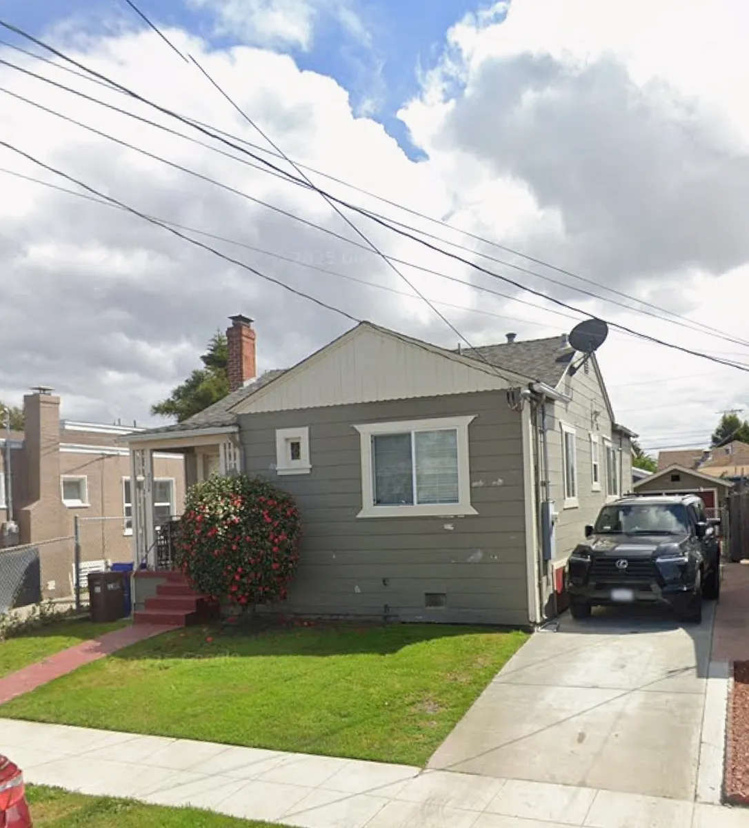 Building Photo - 2136 64th Ave