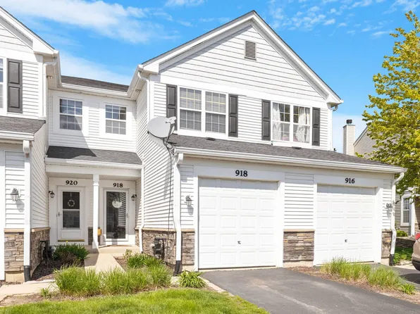 918 Genesee Dr, Naperville, IL 60563