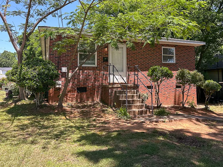 1401 Downs Ave #C — Photo 1