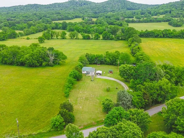 410 Sinking Creek Rd, Petersburg, TN 37144