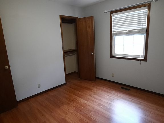 3rd image of 8810 E Denker Cir
