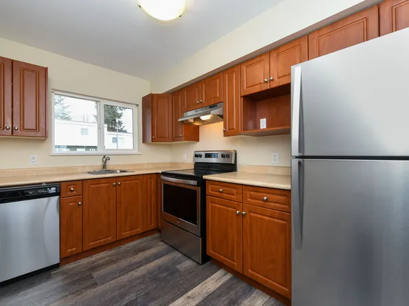 678 7th Ave, Campbell River, BC V9W 4A4