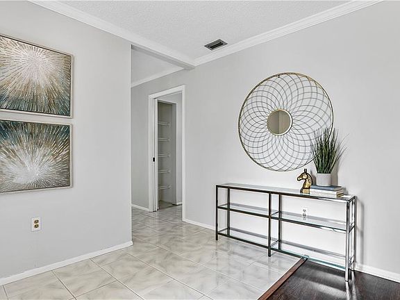 3rd image of 4440 Great Lakes Dr N