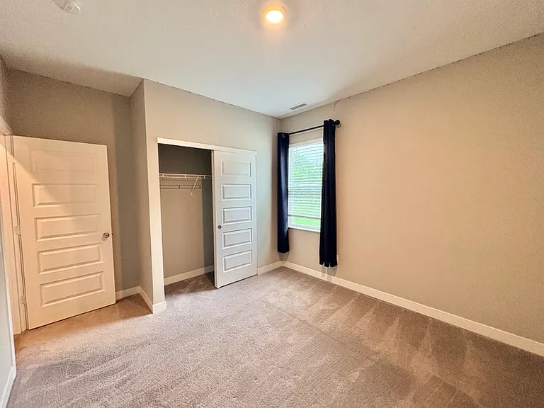 3694 Locust Dr — Photo 14